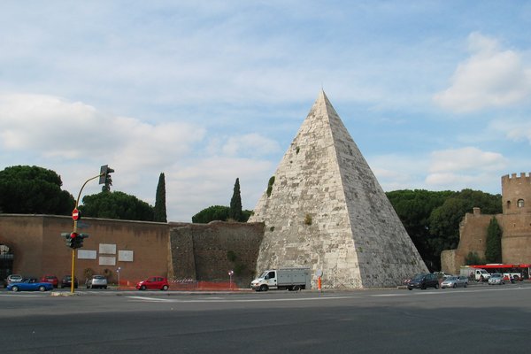 The pyramid at the Protestant Graveyard