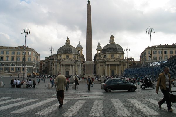 Piazza Popoli