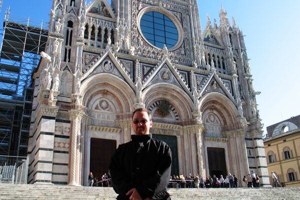 Me in front of the Duomo