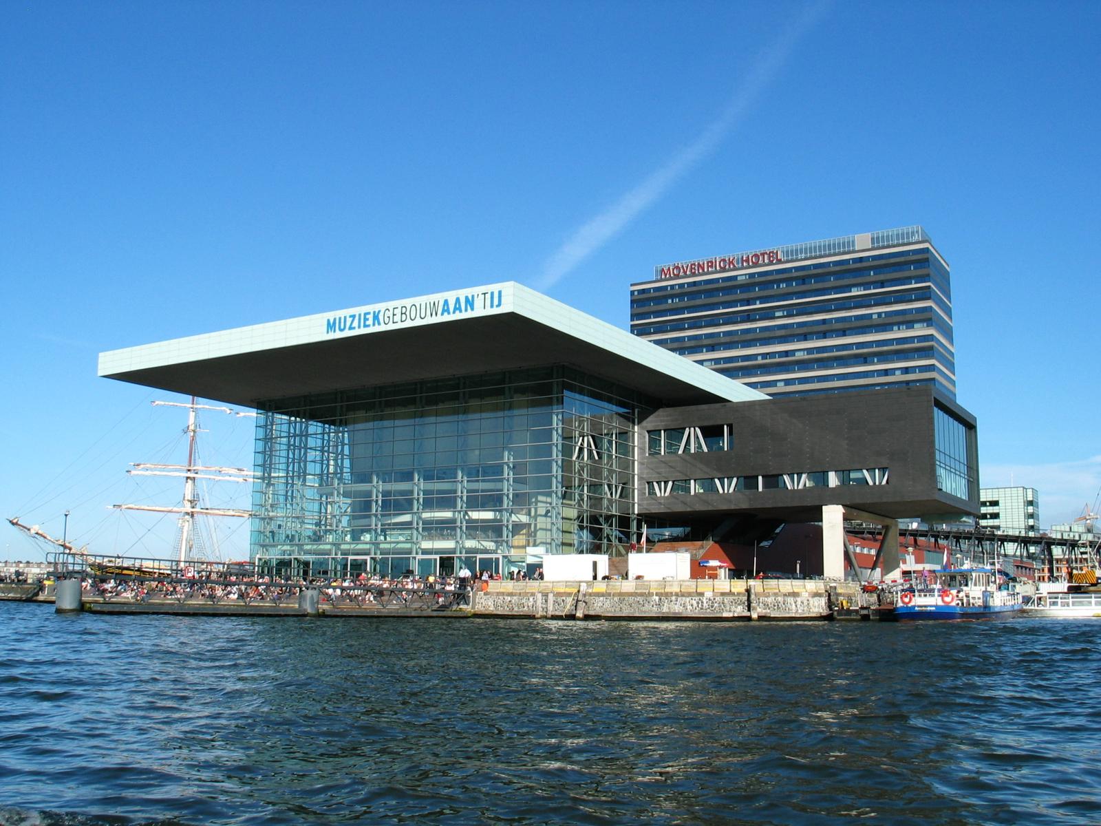 A museum on the water