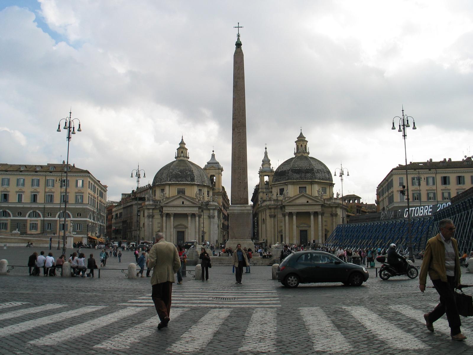 Piazza Popoli