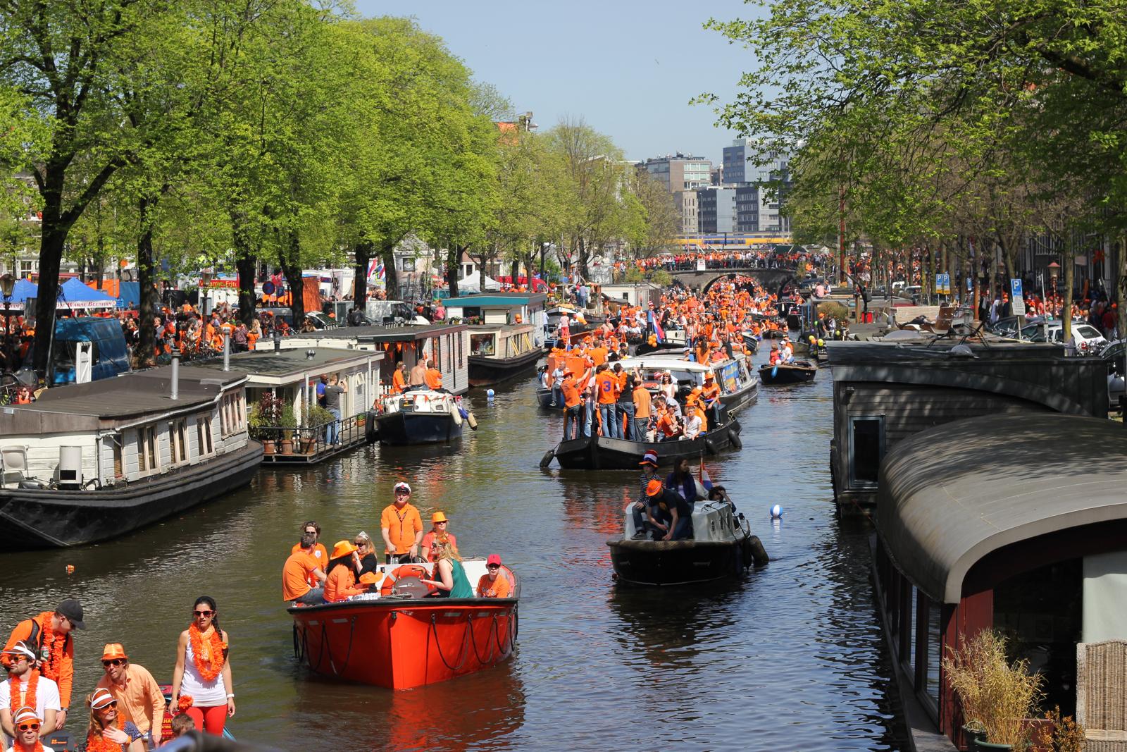 Queen's Day Parade on the Canals